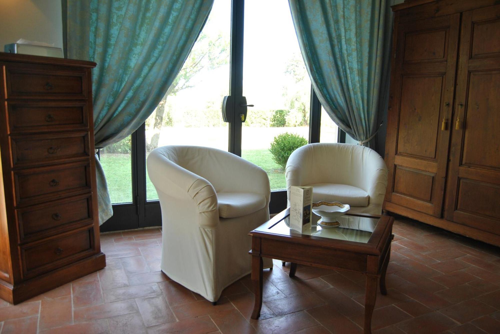 Villa La Valiana - Full Estate In Montepulciano - Heated Pool Valiano Szoba fotó